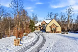 3421 E Galloway Dr, Richfield, OH 44286 - Photo 1