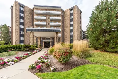 2202 Acacia Park Drive #2412, Lyndhurst, OH 44124 - Photo 1