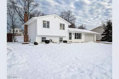 10114 Vienna Drive, Parma, OH 44130 - Photo 1