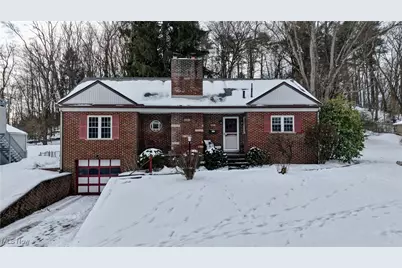 106 Maplecrest Street SW, North Canton, OH 44720 - Photo 1