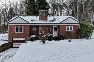 106 Maplecrest St SW, North Canton, OH 44720 - Photo 1