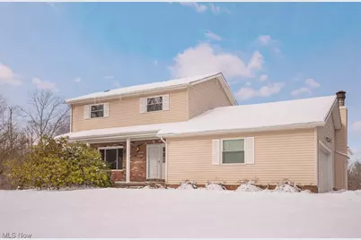 17060 Creighton Drive, Chagrin Falls, OH 44023 - Photo 1