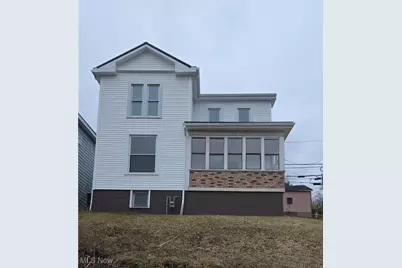 225 Jacquette Street, Bridgeport, OH 43912 - Photo 1