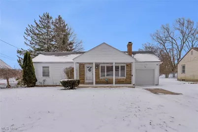 119 S Beverly Avenue, Austintown, OH 44515 - Photo 1