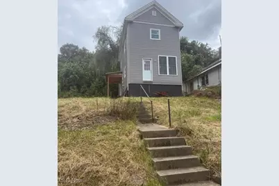 627 Bennett Street, Bridgeport, OH 43912 - Photo 1