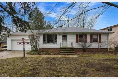 9051 Abbey Road, North Royalton, OH 44133 - Photo 1