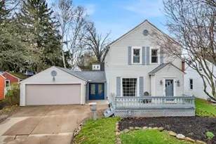 624 E Ford Ave, Barberton, OH 44203 - Photo 1