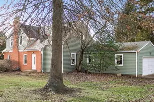 450 W Highland Dr, Zanesville, OH 43701 - Photo 1