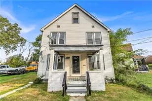 11702 Brookfield Ave, Loveland, OH 44135 - Photo 1