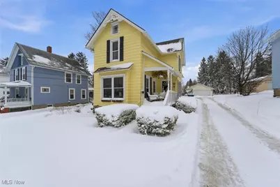 234 N Hambden Street, Chardon, OH 44024 - Photo 1
