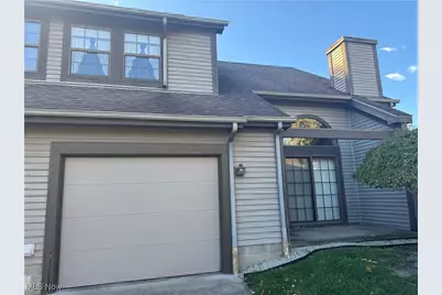 3811 Northwoods Court NE #4, Warren, OH 44483 - Photo 1