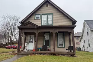 843 Chestnut St, Coshocton, OH 43812 - Photo 1