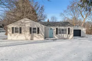 2815 Byron Dr, North Canton, OH 44720 - Photo 1