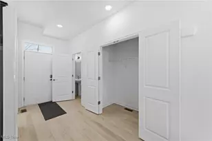 2244 E 100th St, Loveland, OH 44106 - Photo 9