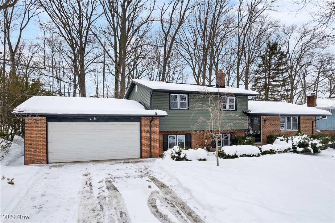 6701 Westview Dr, Brecksville, OH 44141 - MLS 5183991 - Coldwell Banker