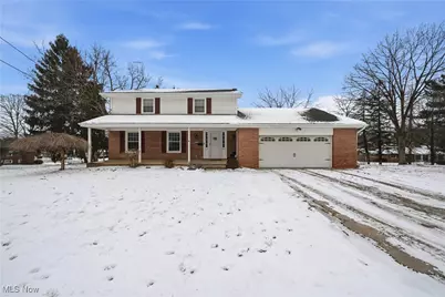 762 Summit Circle SE, North Canton, OH 44720 - Photo 1