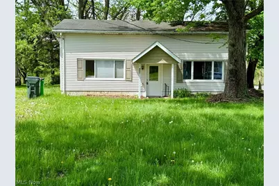 851 Cleveland Avenue, Orrville, OH 44667 - Photo 1