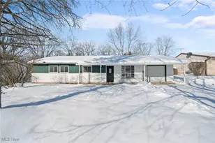 6186 Eldridge Blvd, Huber Heights, OH 44146 - Photo 1