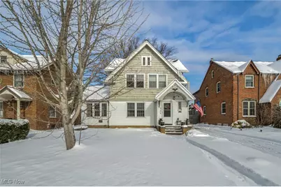 17610 Narragansett Avenue, Oakwood, OH 44107 - Photo 1