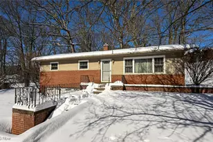 277 Lake Front Dr, Akron, OH 44319 - Photo 1