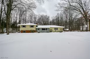 3430 Kellybrook Dr, Cuyahoga Falls, OH 44223 - Photo 1