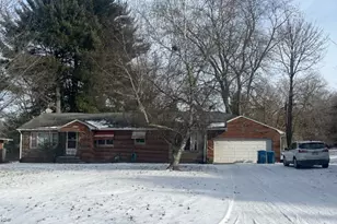 2805 Glencoe, Akron, OH 44319 - Photo 1