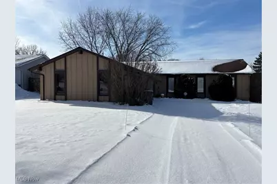 88 N Carpenter Road, Brunswick, OH 44212 - Photo 1