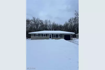 653 Chapel Lane, Campbell, OH 44405 - Photo 1