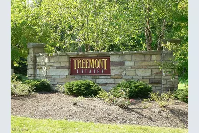 Honeymont Road SW, Canton, OH 44706 - Photo 1