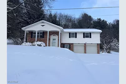 208 Ridgewood Boulevard, Minerva, OH 44657 - Photo 1
