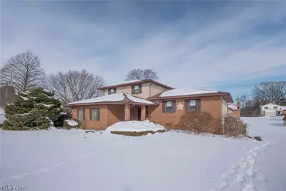 3985 36th Street NW, Canton, OH 44718 - Photo 1
