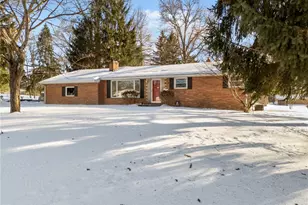 3596 Rolling Ridge Rd NE, Canton, OH 44721 - Photo 1