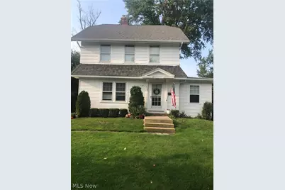 3303 E Scarborough Road, Cleveland Heights, OH 44118 - Photo 1
