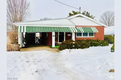 801 38th Street, Vienna, WV 26105 - Photo 1