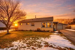 1203 Sarlson Ave, Akron, OH 44314 - Photo 1