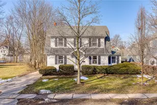 815 Broad Blvd, Cuyahoga Falls, OH 44221 - Photo 1
