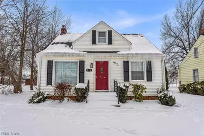 876 E 209th Street, Euclid, OH 44119 - Photo 1