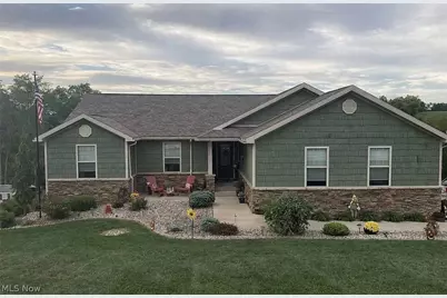 805 Wynncrest Drive, Marietta, OH 45750 - Photo 1