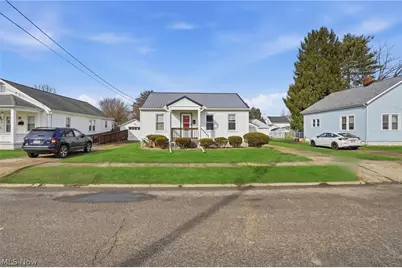 921 Echo Avenue, Zanesville, OH 43701 - Photo 1