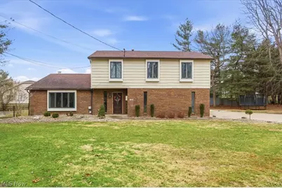 807 51st Street, Vienna, WV 26105 - Photo 1