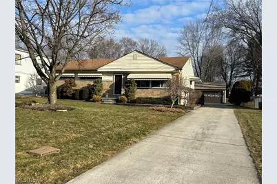 3286 S Wendover Circle, Youngstown, OH 44511 - Photo 1