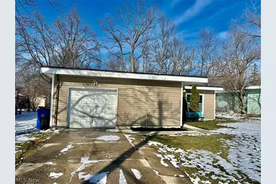 18079 Blandford Road, Loveland, OH 44121 - Photo 1
