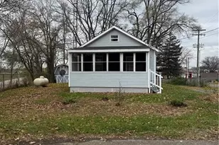 1729 Gambrinus Ave SW, Canton, OH 44706 - Photo 1