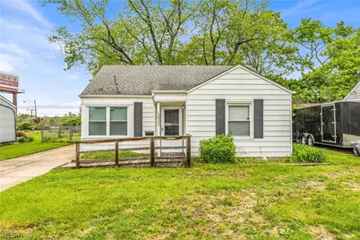 15922 Eleanore Drive, Loveland, OH 44135 - Photo 1