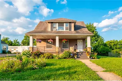 15264 Broadway Avenue, Maple Heights, OH 44137 - Photo 1