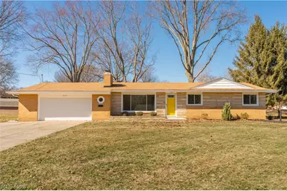 605 Briar Avenue NE, North Canton, OH 44720 - Photo 1