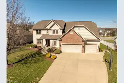 8811 Scotsbury Street NW, Massillon, OH 44646 - Photo 1