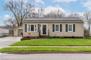3838 Taft Ave NE, Canton, OH 44705 - Photo 1