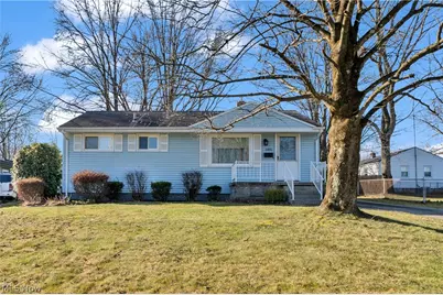 3185 Sunnybrooke Drive, Youngstown, OH 44511 - Photo 1