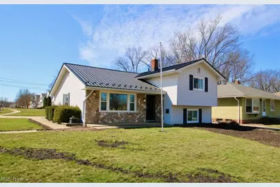 940 Talmadge Avenue, Wickliffe, OH 44092 - Photo 1